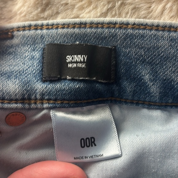 Express High Rise 00 Skinny Jeans - Picture 5 of 5